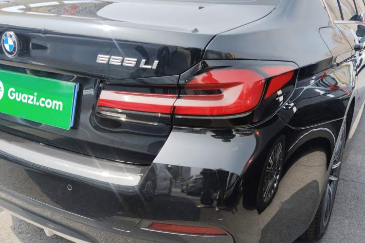 Used BMW 5 Series 2022 Second Facelift 525Li M Sport Package
