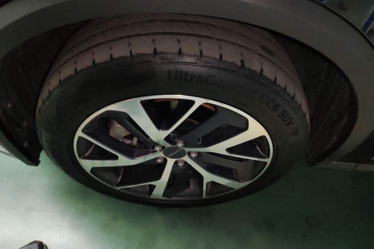 Used Lynk & Co 01 2021 2.0TD Four-Wheel Drive Hype-Halo Left Front Wheel Hub