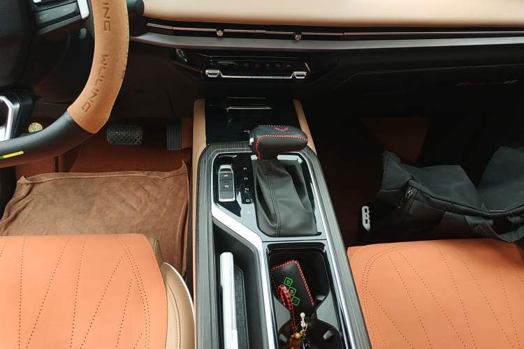 Used Wuling Jiachen 2022 1.5T CVT Deluxe Flagship Edition
