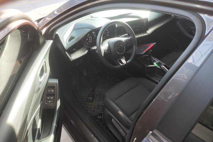 Used MG 5 2021 180 DVVT Manual Youth Style Edition
