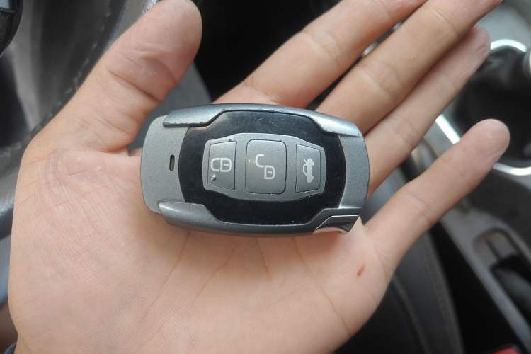 Used BYD Song 2016 1.5TI Manual Luxury Model
