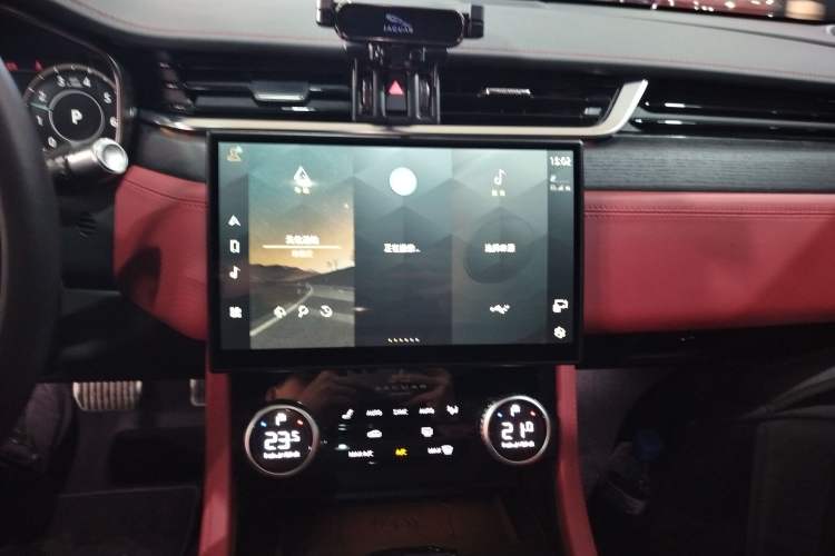 Used Jaguar XFL 2021 XFL 2.0T P250 All-Wheel-Drive Shimmering Black Sport Edition
