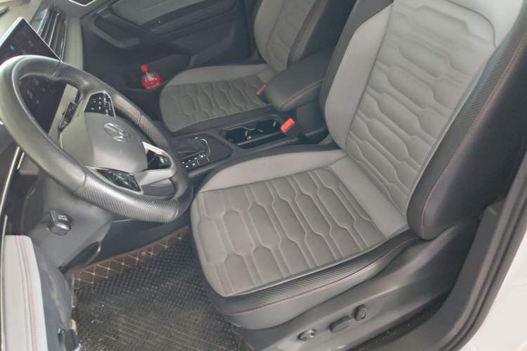 Used Volkswagen Tiguan X 2023 330TSI Two-Wheel Drive Luxury Edition Left Front Seat