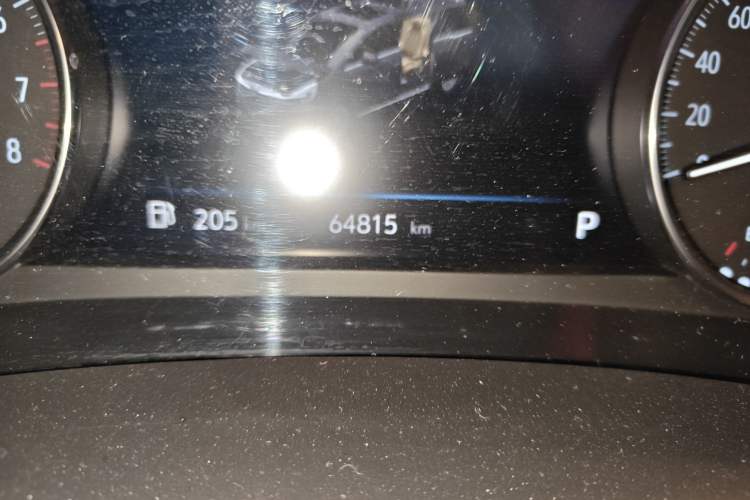 Used Buick GL8 2023 Facelifted Land Cruiser Executive Luxury Version