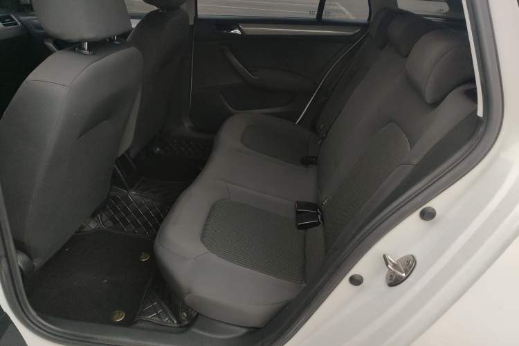 Used Volkswagen Santana 2017 Haval H9 1.6L Manual Fashion Edition
