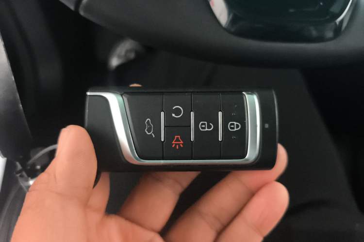 Used GAC Trumpchi M6 2023 PRO 270T DCT Luxury Edition Interior 1