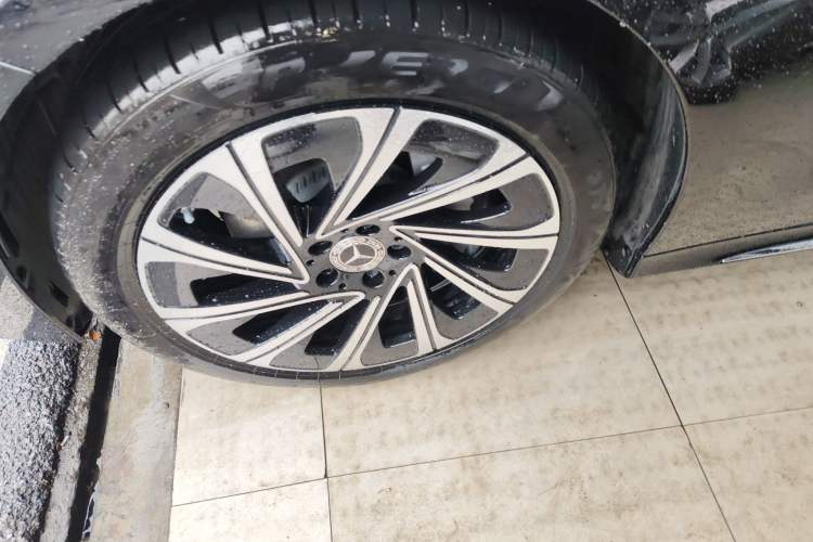 Used Mercedes-Benz E-Class 2025 E 300 L Luxury Model