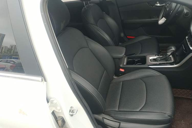 Used Kia K3 2020 1.5L CVT Fashion Edition Right Front Seat