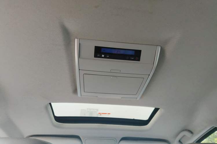 Used Luxgen Great 7 MPV 2016 2.2T Smart Enjoyment Version Headliner