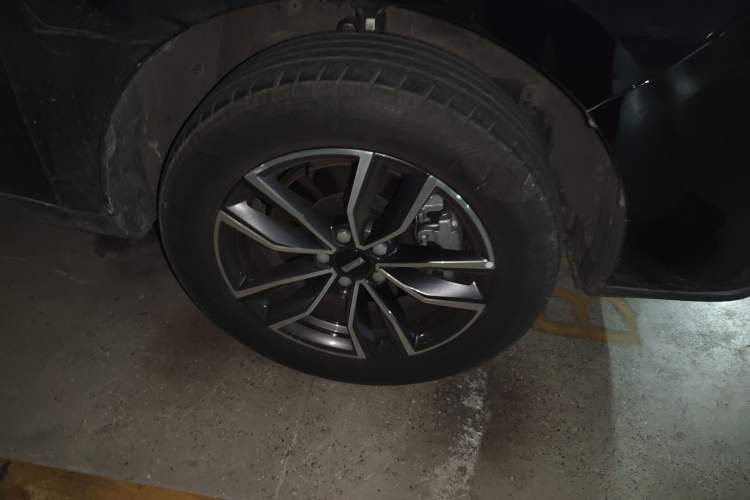 Used Wey VV5 2021 1.5T Two-Wheel Drive Smart Pioneer Right Front Wheel Hub