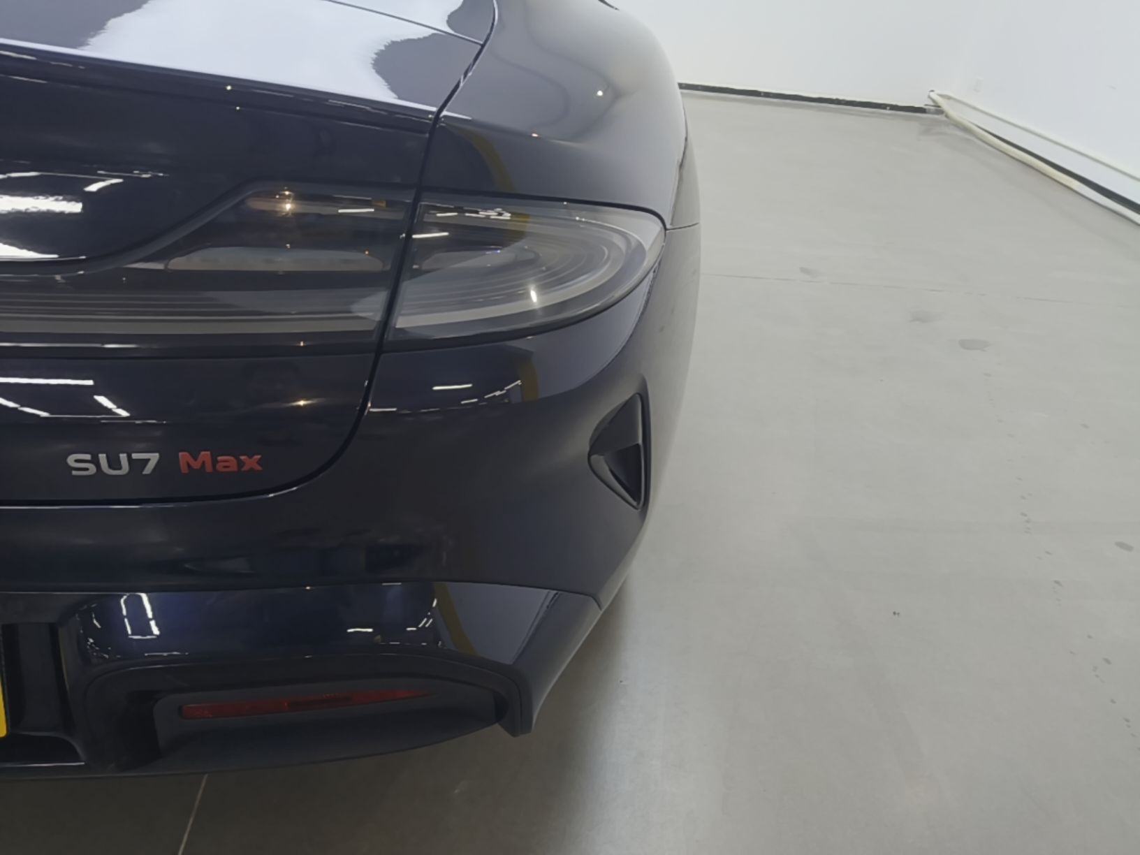 Xiaomi Auto SU7 2024 Four-Wheel Drive Ultra-Long Range Advanced Intelligent Driving Max Edition — снимка 9