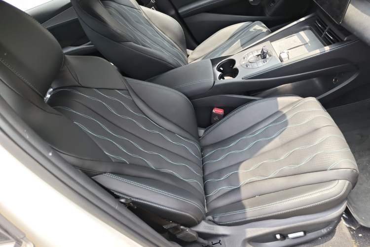 Used BYD Seal 06 New Energy 2025 DM-i Intelligent Drive 120KM Flagship Model
