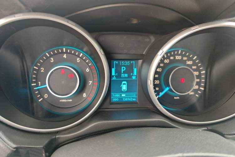 Used BAIC Senova X65 2015 2.0T Automatic Elite Model
