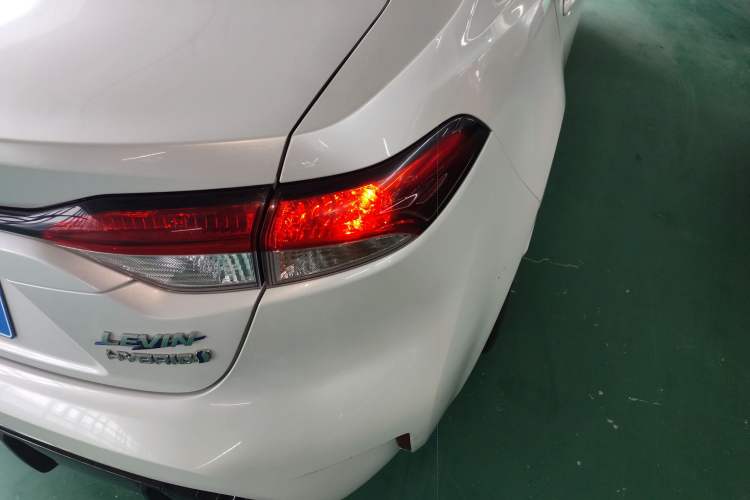 Used Toyota Levin 2023 Smart Electric Hybrid Dual-Engine 1.8L Sport Edition Right Rear Taillight