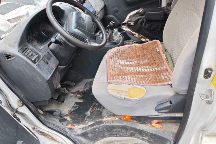 Used Jinbei Express 2017 2.0L Standard Version V19
