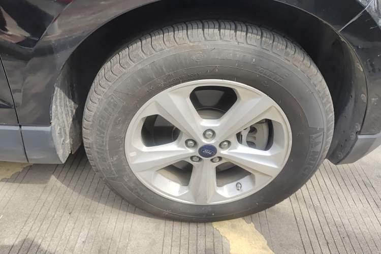 Used Ford Edge 2016 EcoBoost 245 Two-Wheel-Drive Titanium 5-Seater