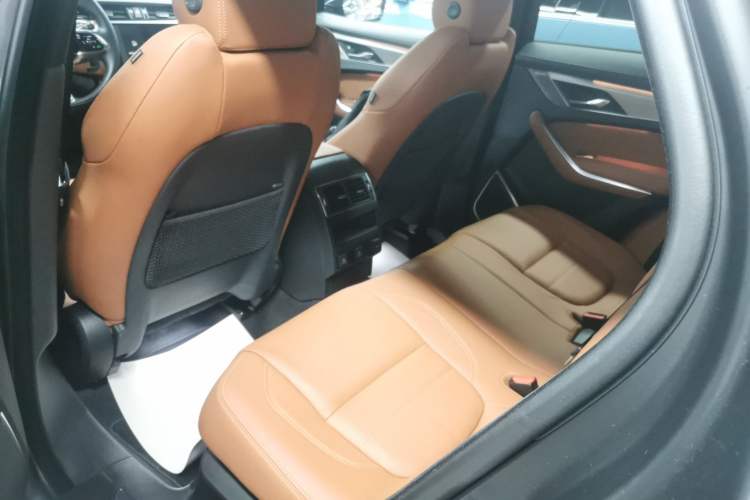 Used Jaguar F-PACE 2025 P250 R-Dynamic SE