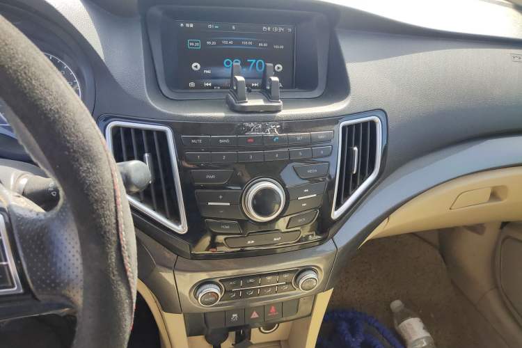 Used Great Wall C30 New Energy 2017 EV Enjoyment Model Audio And AC Panel