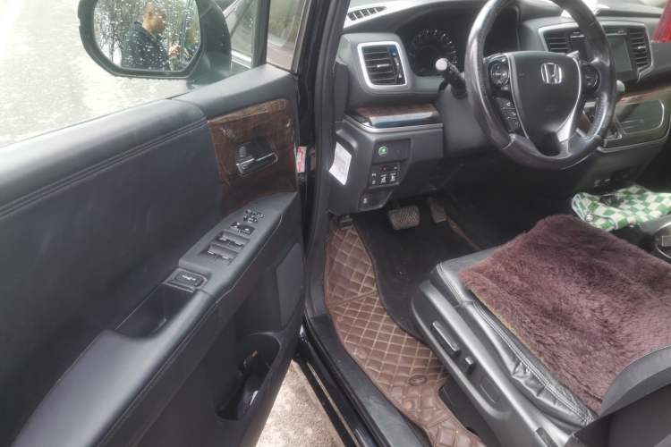 Used Honda Odyssey 2015 2.4L Smart Edition Driver Seat