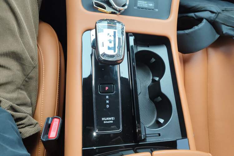 Used Hima AITO M7 2024 1.5T Intelligent Driving 4WD Ultra Version 6 Seats