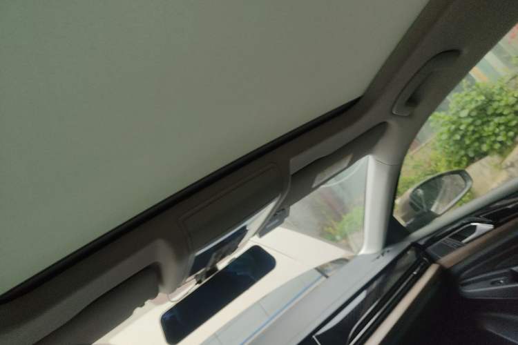 Used Volkswagen Passat 2019 330TSI Luxury Edition China VI Standard
