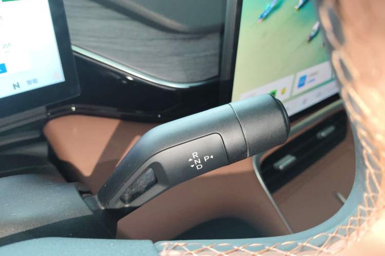 Used Geely Galaxy L6 2025 EM-i 140km Starship Edition
