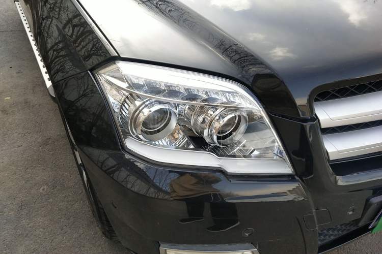 Used Mercedes-Benz GLK-Class 2012 GLK 300 4MATIC Fashion Model Right Front Headlight