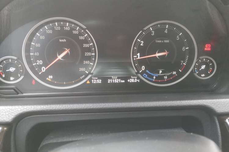 Used BMW 5 Series GT 2015 528i Leading Model