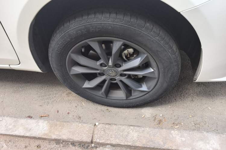 Used BYD Qin New Energy 2021 Travel Edition Right Front Wheel Hub