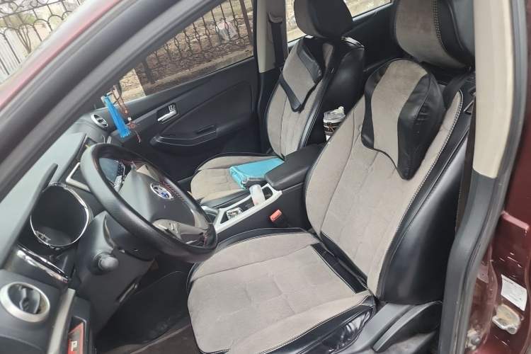 Used Venucia T70 2015 2.0L Manual RuiQu Version Left Front Seat