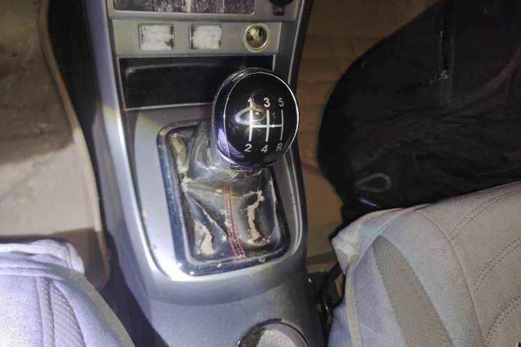 Used Geely Auto Classic Emgrand 2013 Hatchback 1.5L Manual Luxury Model