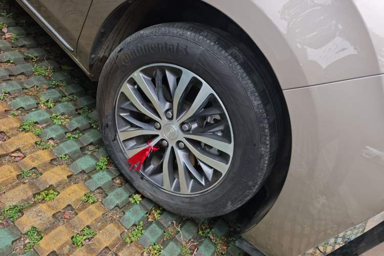 Used Buick GL8 2023 ES Lu Zun Comfort Model