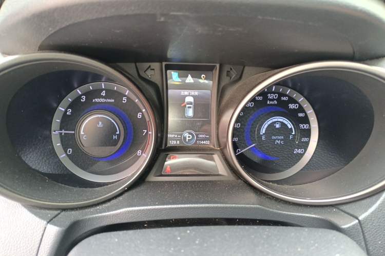 Used CHANGAN CS75 2014 1.8T Automatic Elite Version China V Standard Instrument Cluster