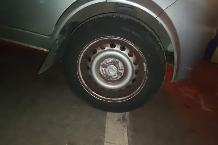 Used Dongfeng Xiaokang K05S 2022 1.3L High-Power Base Version Right Front Wheel Hub