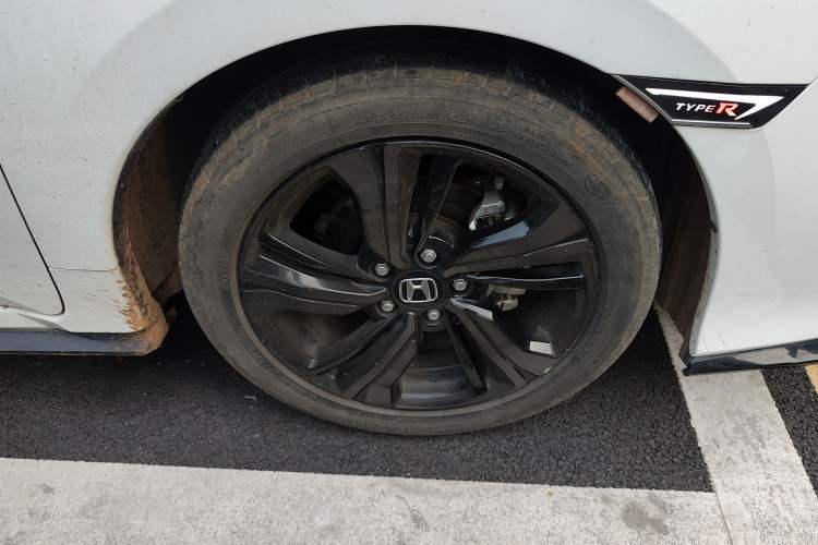 Used Honda Civic 2021 HATCHBACK 220TURBO CVT Trendy Cool Edition Right Front Wheel Hub