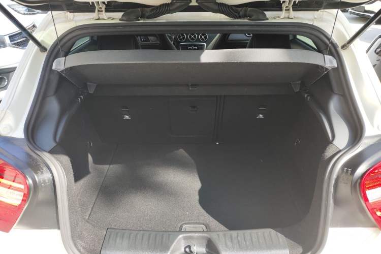 Used Mercedes-Benz A-Class 2015 A 200 Fashion Model