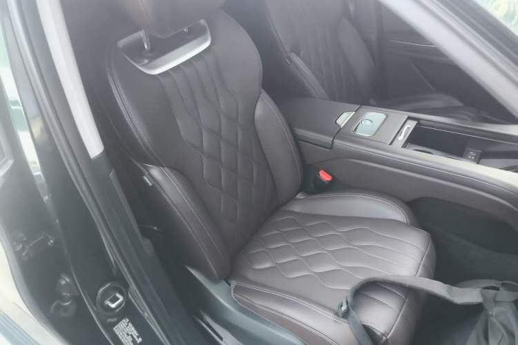 Used EXEED Lanyue 2023 400T Four-Wheel Drive Star Prestige 7-Seater