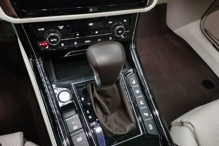 Used Volkswagen Phideon 2021 380TSI Prestige Edition
