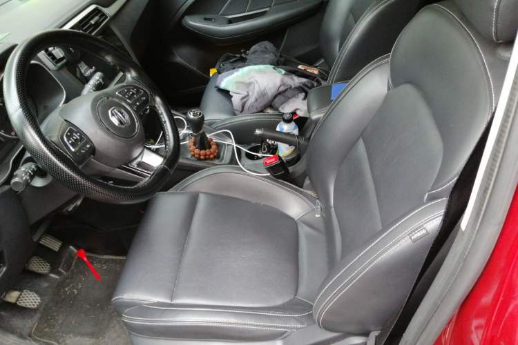 Used MG ZS 2017 1.5L Manual Deluxe Internet Edition Left Front Seat