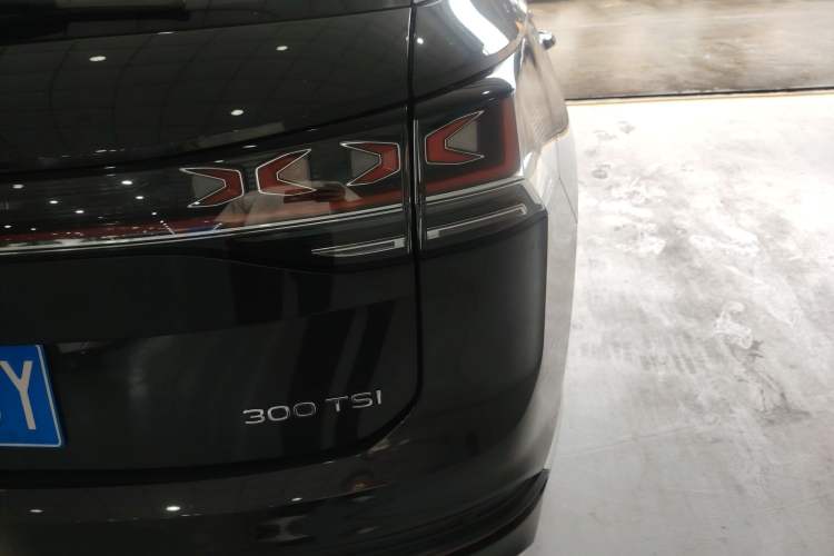 Used Volkswagen Tayron 2024 300TSI Two-Wheel-Drive Luxury Plus Advanced Version