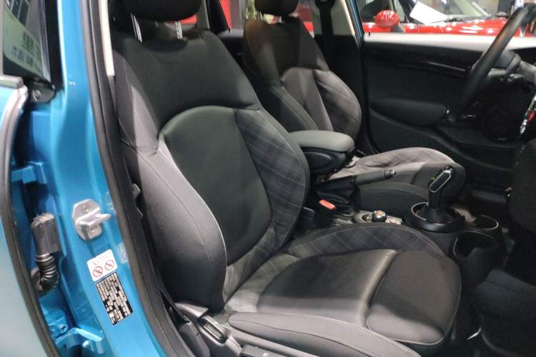 Used MINI MINI 2018 1.5T COOPER Classic Edition Five-Door Version