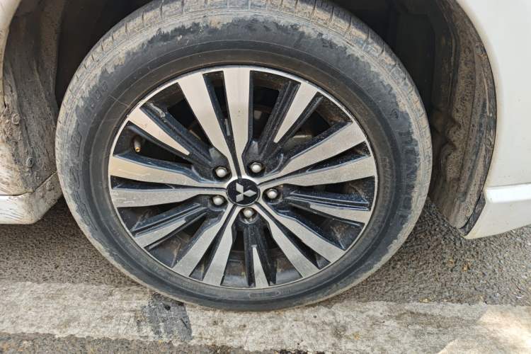 Used Mitsubishi Outlander 2021 2.0L Two-Wheel Drive Comfort Edition 7 Seats