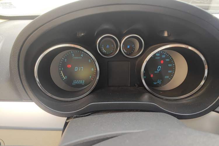 Used CHANGAN KAICHENG Ruixing M90 2017 2.0L Value Edition 6-Seater Hatchback 4G94S