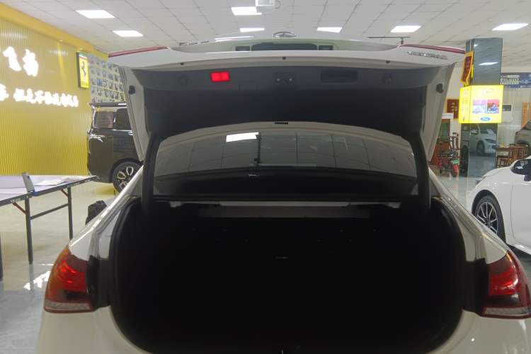 Used Mercedes-Benz A-Class 2022 Restyled A 200 L Sport Sedan Fashion Version Trunk