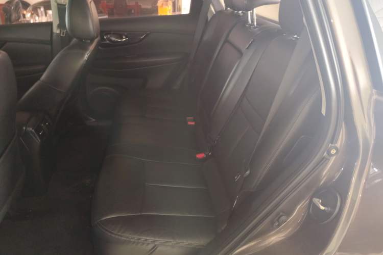 Used Nissan X-Trail 2019 2.0L CVT Smart Connect Comfort Edition 2WD