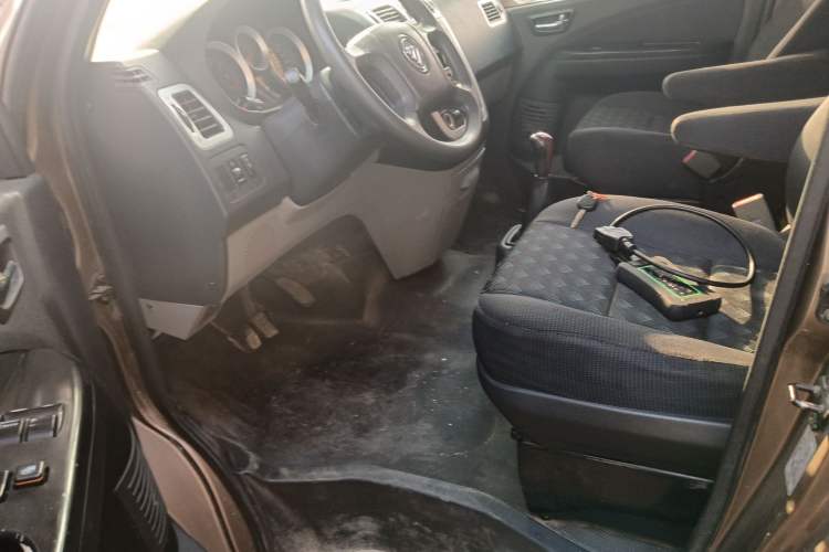 Used Foton MP-X E 2017 2.0L New Express Long Wheelbase 4Q20M
