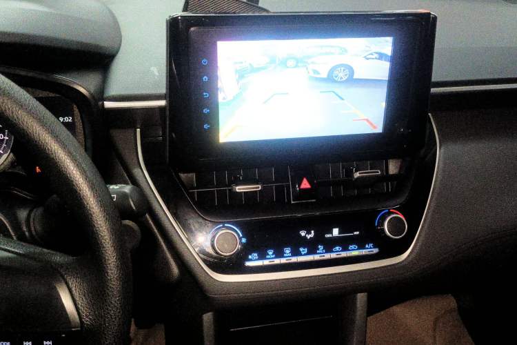 Used Toyota FRONTLANDER 2022 2.0L CVT Elite Edition Audio And AC Panel