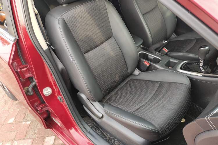 Used Nissan Tiida 2019 1.6L CVT Smart Drive Version China VI Standard
