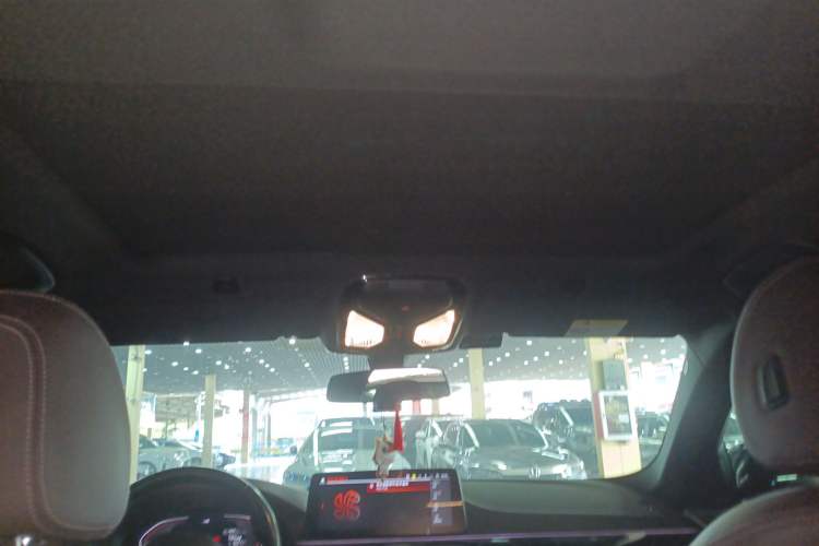 Used BMW 5 Series 2022 Second Facelift 525Li M Sport Package