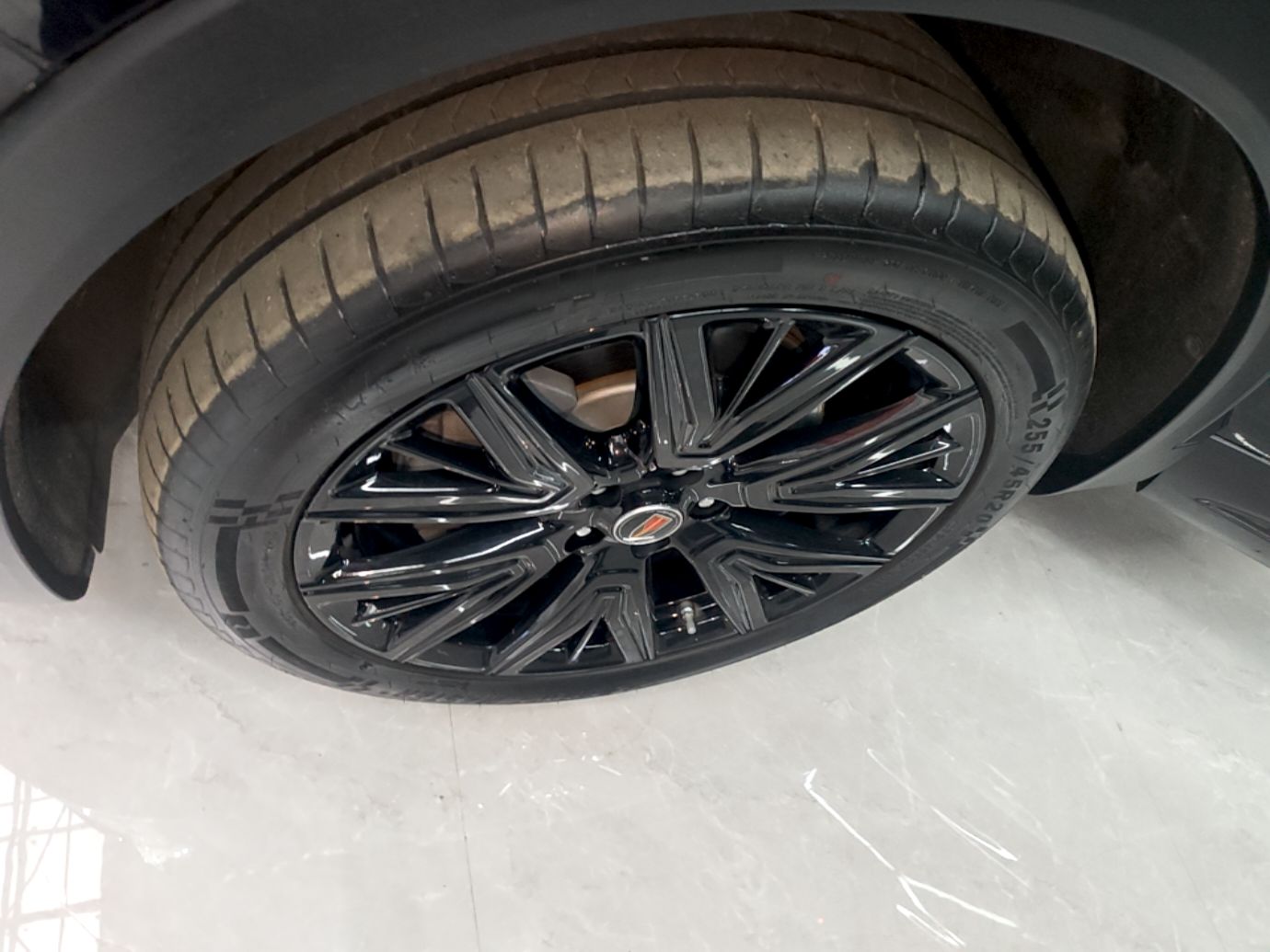 Hongqi HS5 2025 2.0T Two-Wheel-Drive Xuan Ying Edition — снимка 10